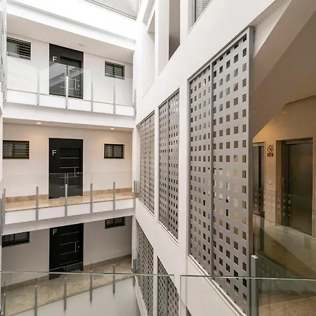 Del Parque Flats Teatro Plaza Premium Malaga